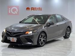 تۆیۆتا کامری